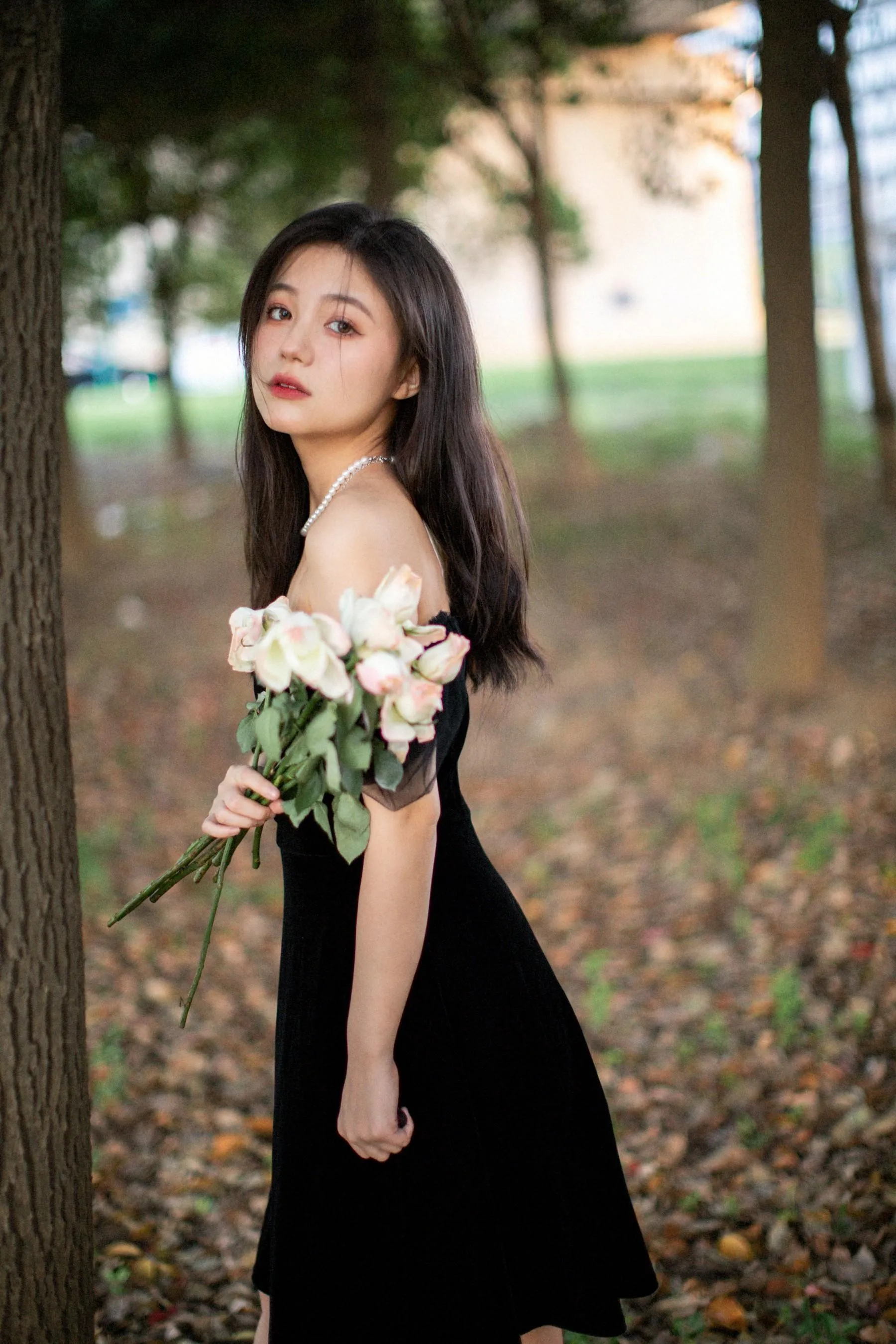 [YITUYU艺图语]2022.07.14 少女与花 夏芸是只小考拉 [25P]插图9